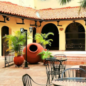 Hotel E El Colonial (Camag??ey)