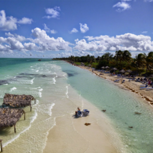 Tour Jardines del Rey-Discover Pilar