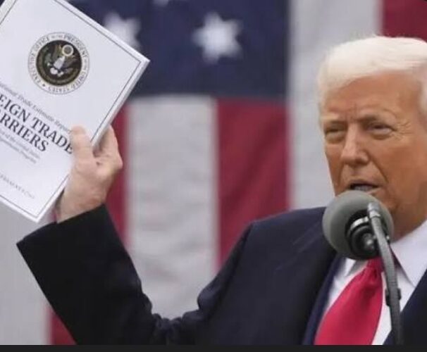 ??De d??nde sacar?? Trump el dinero para respaldar masivamente su criptomoneda?